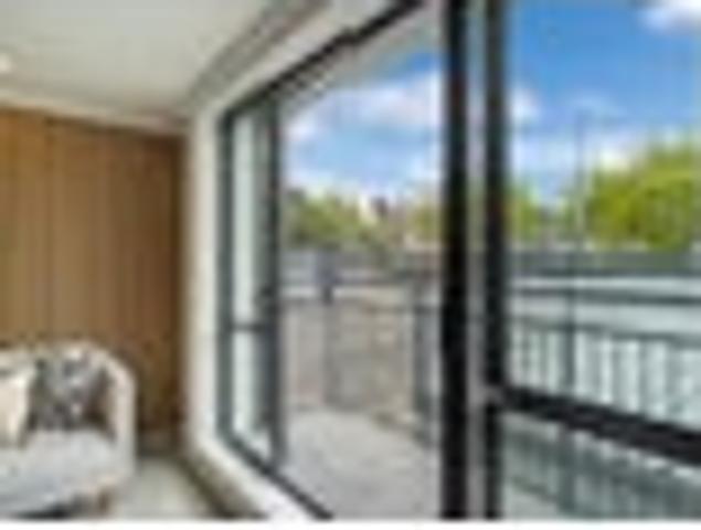 Apartment for sale in Newton, Auckland