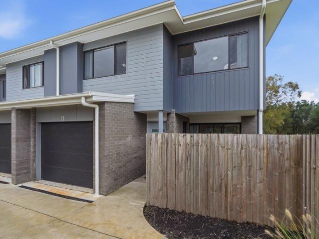 Townhouse for sale in Ambergate, New South Wales