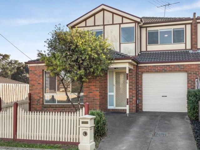 Townhouse for rent in Camerons Creek, Victoria