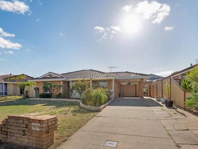 House for rent in Cockburn, Western Australia