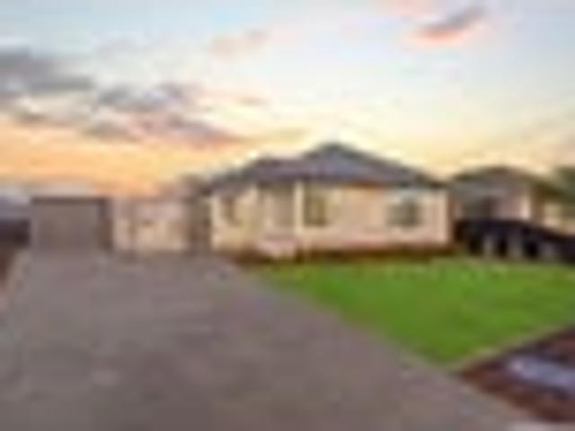 House for sale in Chaslands, Canterbury