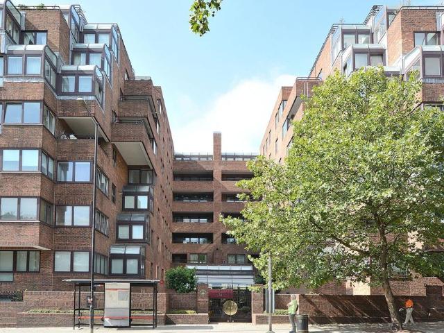 Apartment for rent in St. John's Wood, Greater London