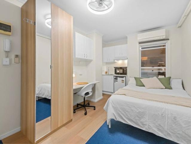 Granny Flat for rent in Fortitude Valley, Greater Brisbane