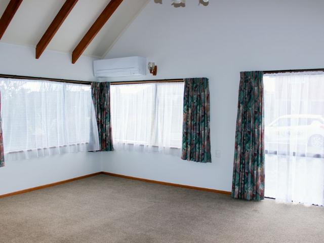 House for rent in Otakou