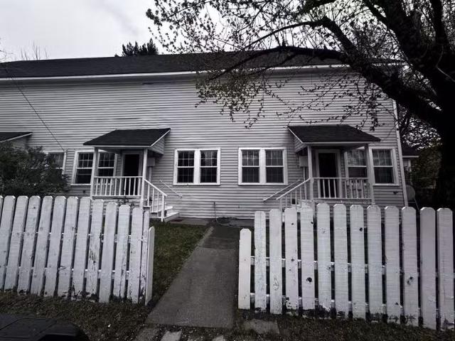Condo for rent in Redding