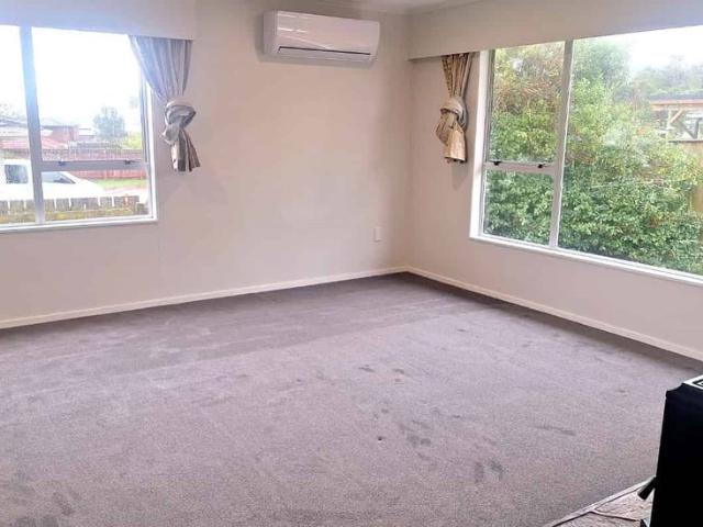 Townhouse for rent in Days Bay, Wellington