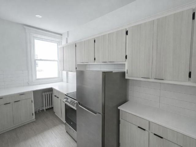 Apartment for rent in St. Leonard's, Quebec