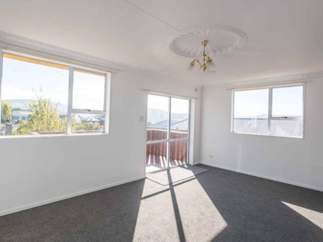 House for rent in Otakou