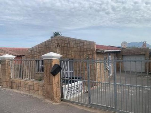 House for sale in Cape Town, Western Cape