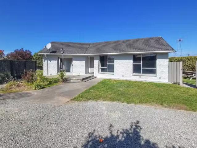 House for rent in Chaslands, Canterbury