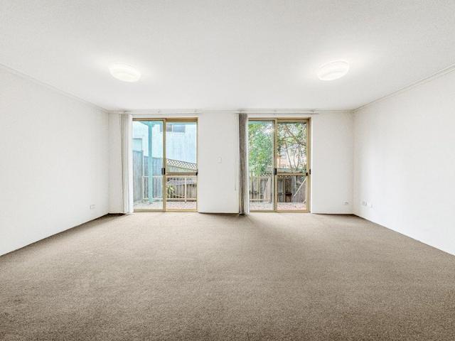 Townhouse for rent in Sydney, New South Wales