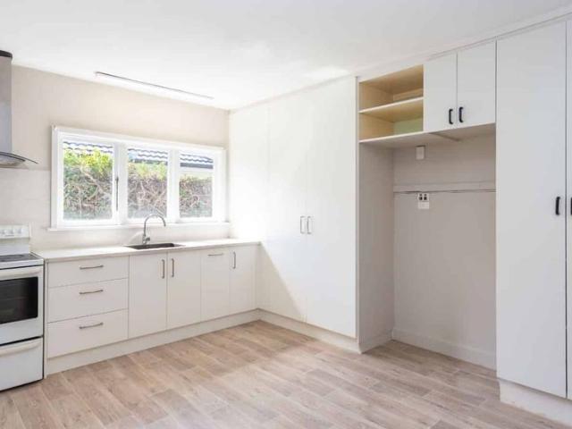 House for rent in Chaslands, Canterbury