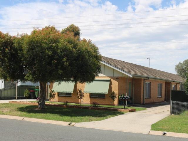 Townhouse for rent in Lavington, Albury