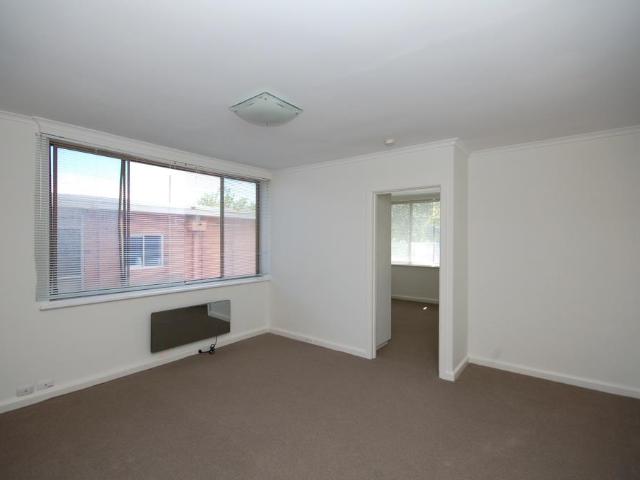 Apartment for rent in St Kilda East, Melbourne