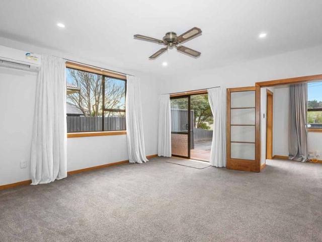 House for rent in Chaslands, Canterbury