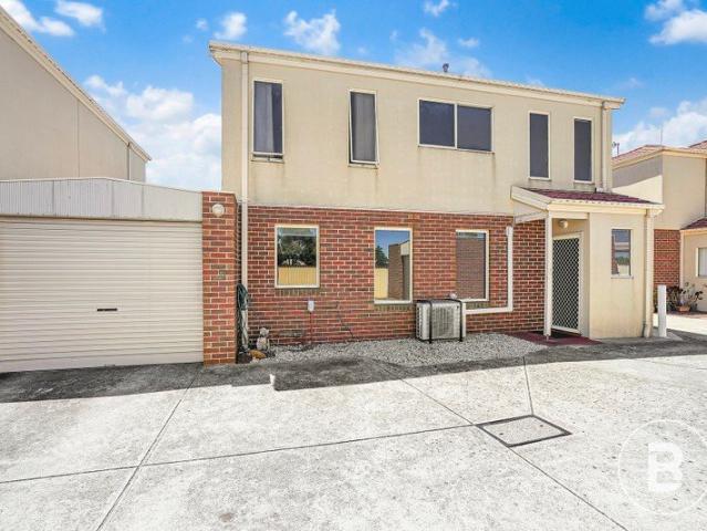 Townhouse for rent in Sebastopol, Ballarat
