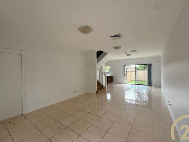 Townhouse for rent in Casula, Sydney
