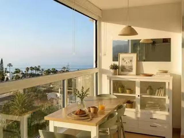 Apartamento en alquiler en Rícmar, Costa del Sol Occidental
