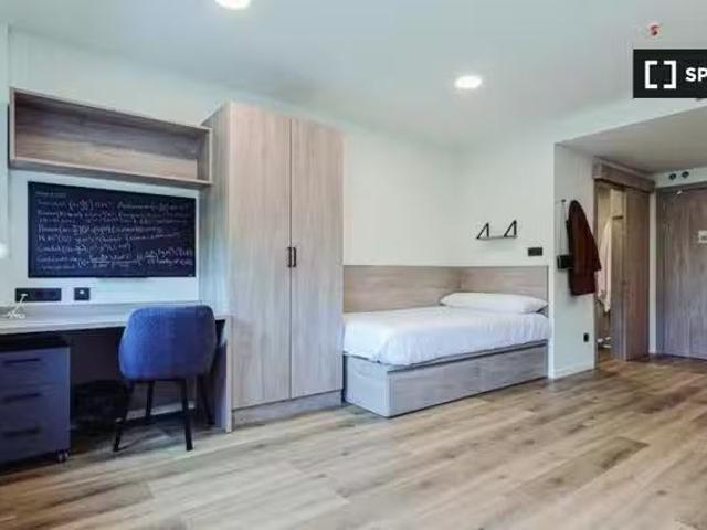 Apartamento en alquiler en La Alhóndiga, Getafe