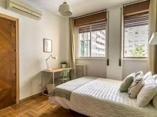 Casa en alquiler en Tetuán, Medina-sidonia