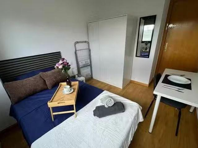Casa en alquiler en Valdefuentes, Madrid
