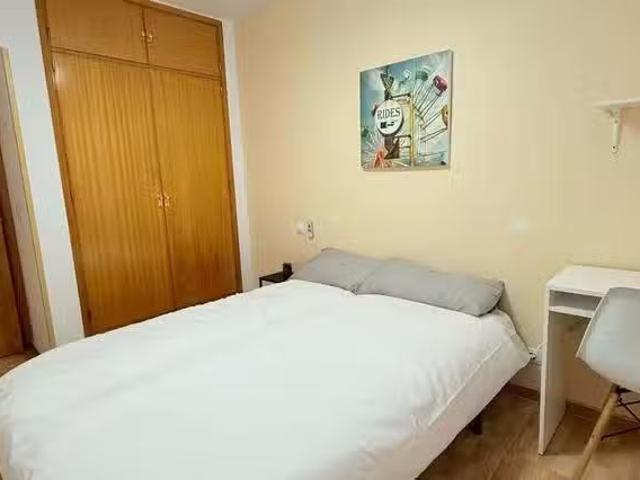 Casa en alquiler en Puente de Vallecas, Madrid
