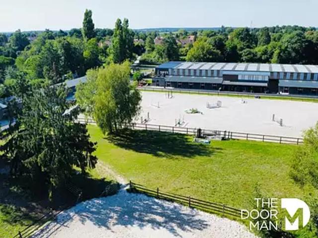 Maison vente à Fontainebleau, Recloses