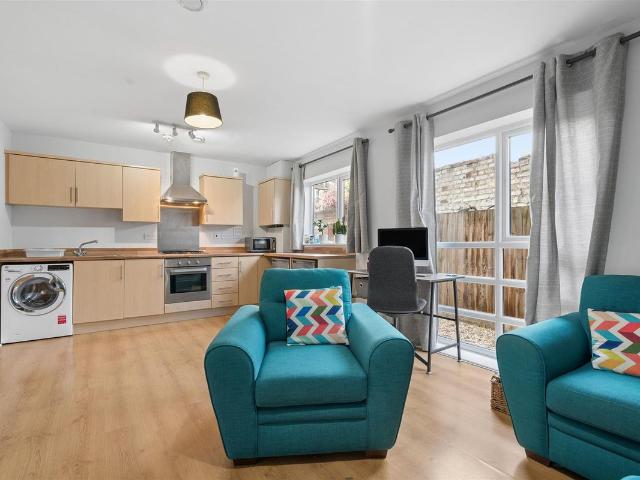 Apartment for rent in Tooting Graveney, Greater London