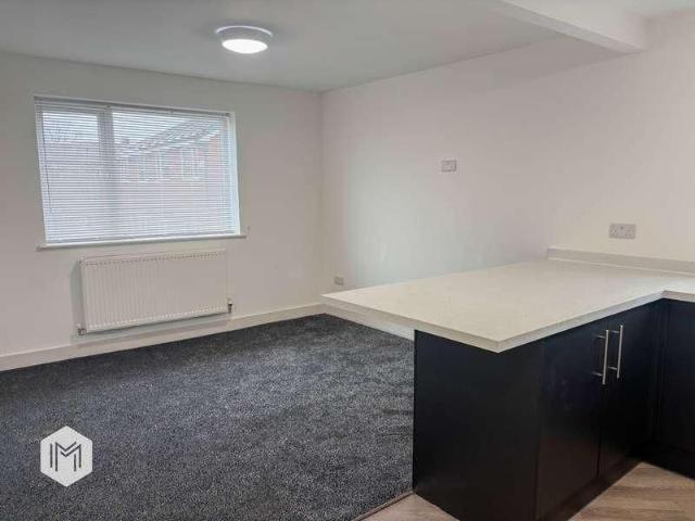 House for rent in Bradshaw, Lee Bank