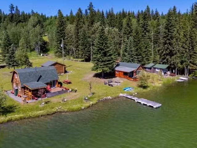 House for sale in Caribou Hide, British Columbia