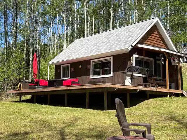 House for sale in Hudson's Hope, British Columbia