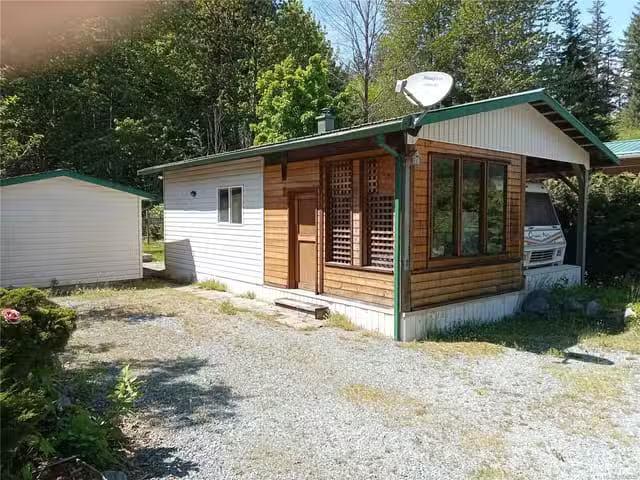 House for sale in Lake Cowichan, British Columbia