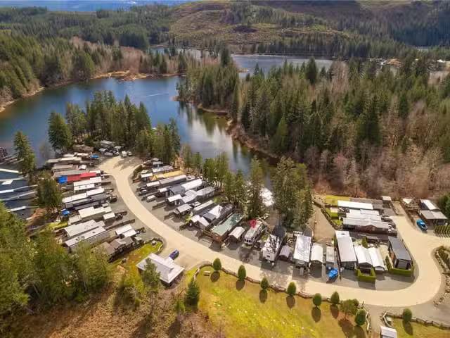 House for sale in Clayoquot, British Columbia