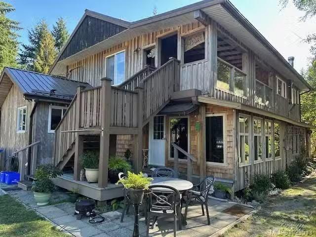 House for sale in Youbou, British Columbia