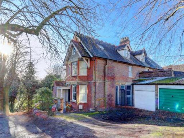 House for sale in Totteridge, Cressex
