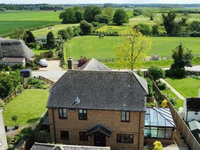 House for sale in Hampton Green, Cambridgeshire