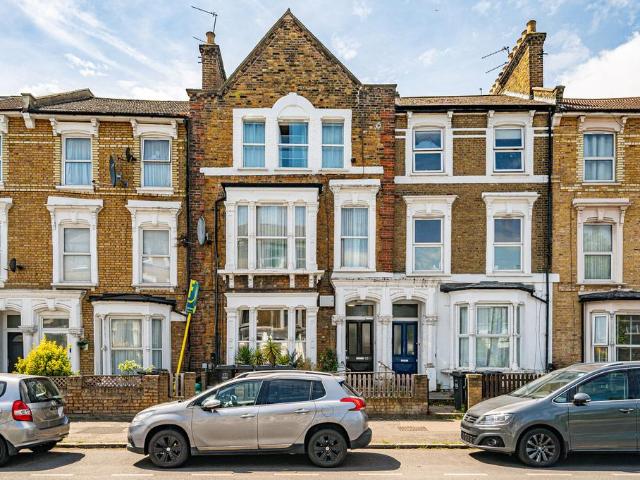 Apartment for rent in West Hackney, Greater London