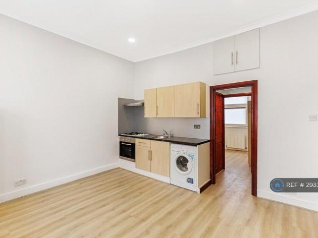 Apartment for rent in Shacklewell, Greater London