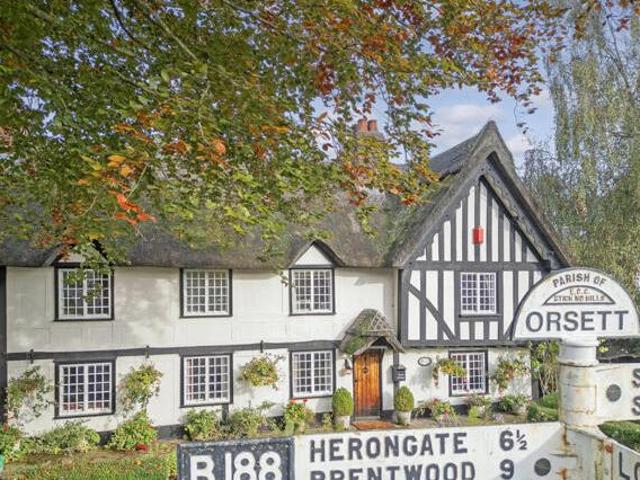 House for sale in Lyons, Greater London
