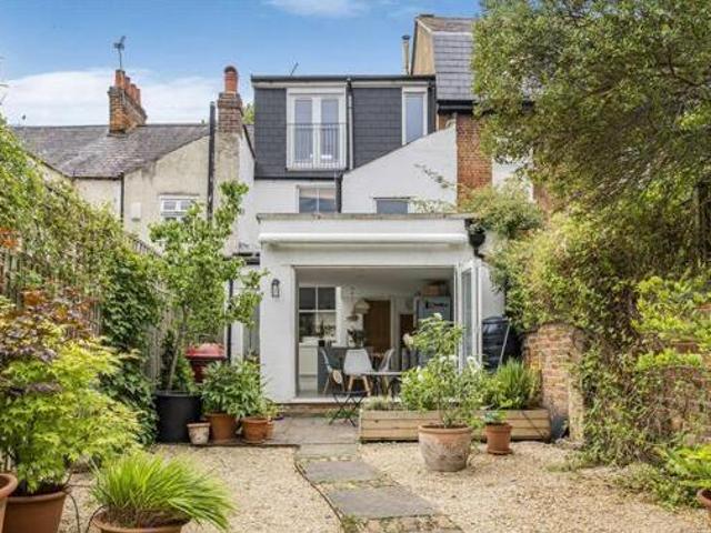 House for sale in The Slade, Oxfordshire