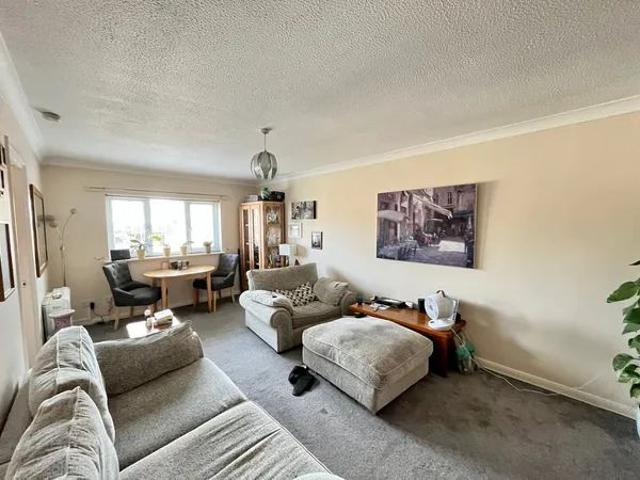 Apartment for rent in Stroud Green, Rochford
