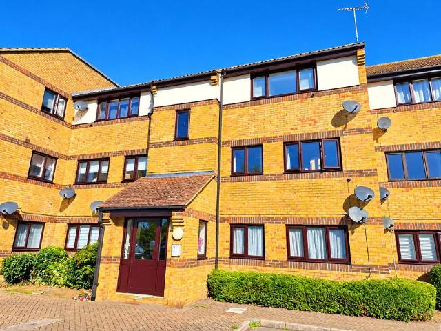 Apartment for rent in Stroud Green, Rochford