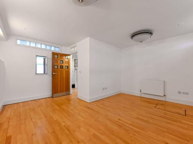 House for rent in West Hackney, Greater London