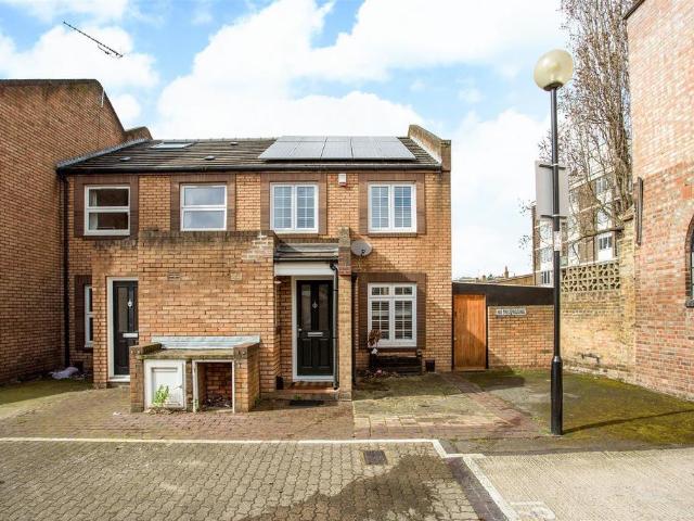 House for rent in Ocean Estate, Stepney