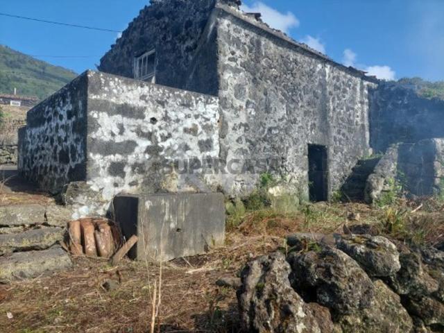 Casa venda em Açores, Madalena