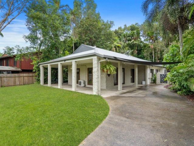 House for sale in Palm Cove, Queensland