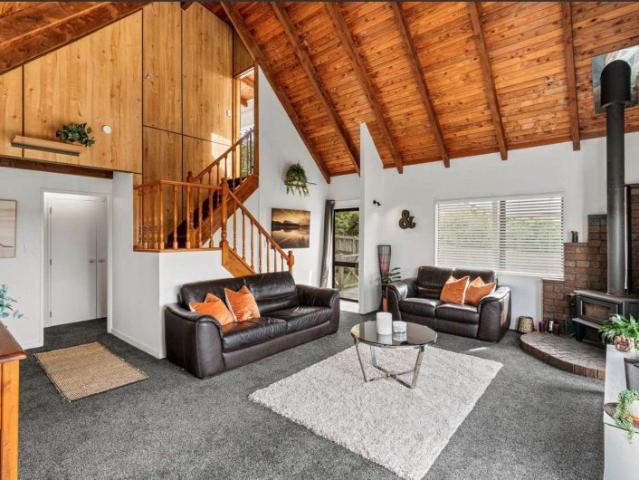 House for rent in Whangaparaoa, Oroua County