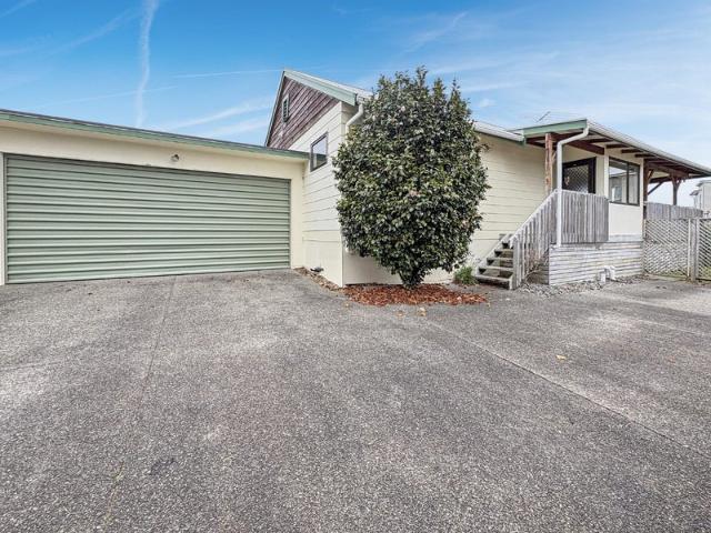 House for rent in Whangaparaoa, Oroua County
