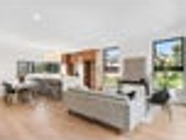 Townhouse for rent in Whangaparaoa, Oroua County
