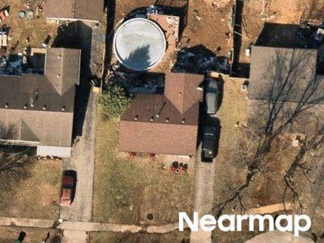 House for sale in Louisville, Bullitt County